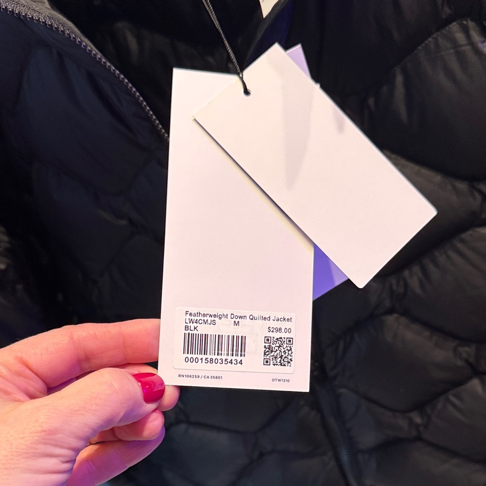 lululemon athletica Quilted Black Puffer Jacket - Picture 4 of 6